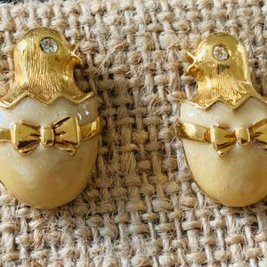 Avon 1994, Pierced Earrings Gold Chicks with Rhinestone Eyes in Pearly Eggshells